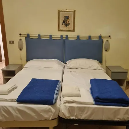 Hotel Holiday 3*