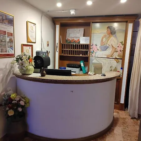 Holiday Otel Montecatini Terme